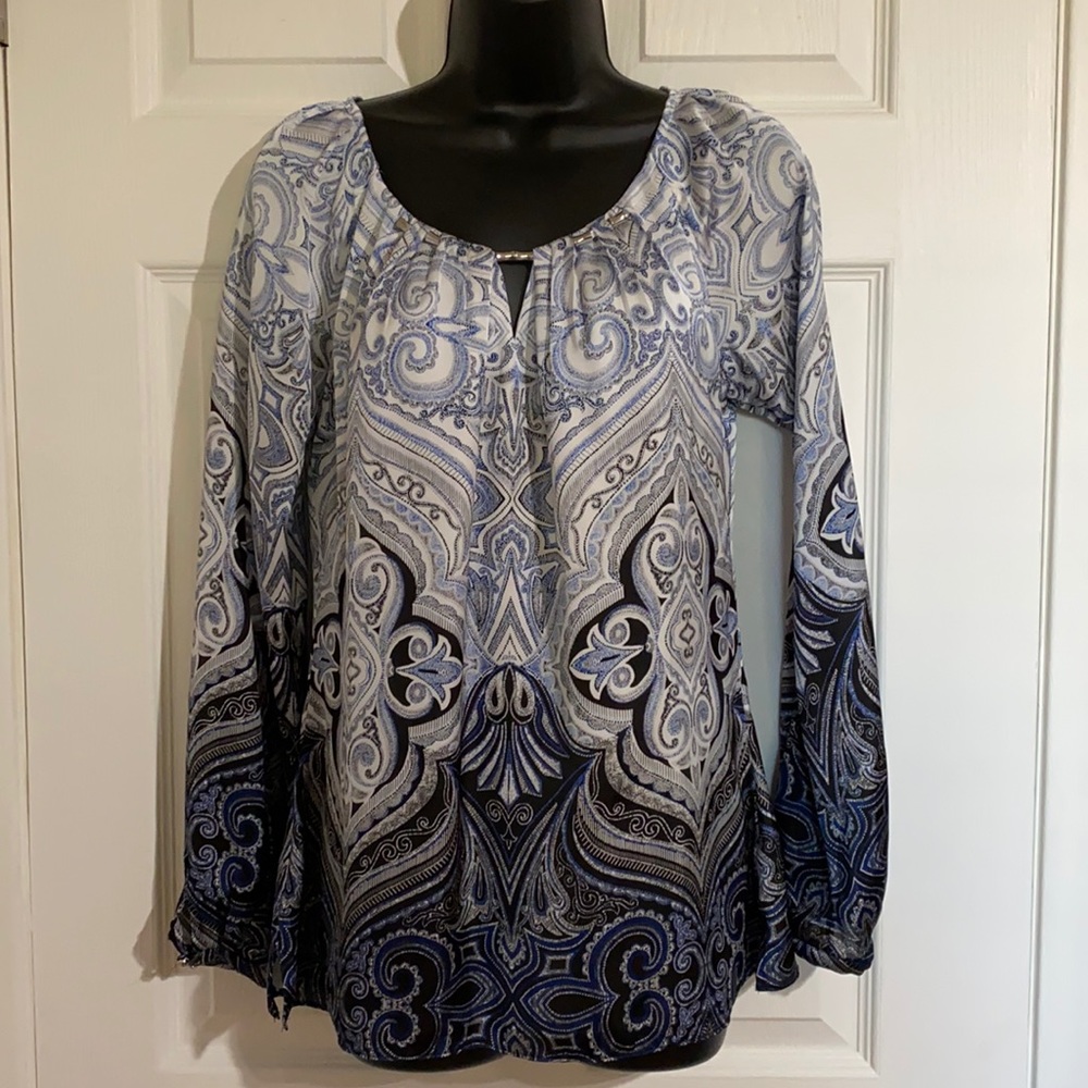 White House/Black Market Slip-On Patterned Blouse Sz XS